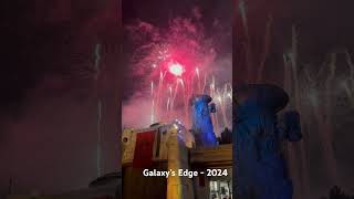 Fireworks Finale - Galaxy’s Edge #disneyland #fireworks #starwars #galaxysedge