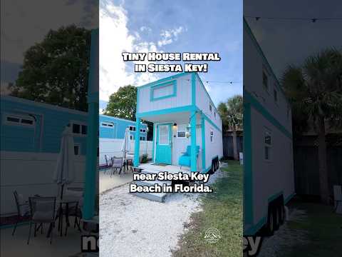 Would you stay in this #tinyhouse for a weekend? 🏡🌴 #housetour #hometour #tinyhome #siestakey