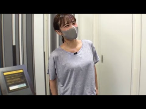 河出奈都美アナの揺れるエクササイズ