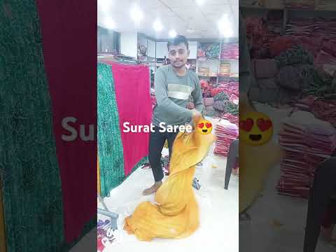 Surat Saree फोल्डिंग करते हुए साड़ी ||#suratsaree #saree #shorts #textilemarket #2025 #ytshorts