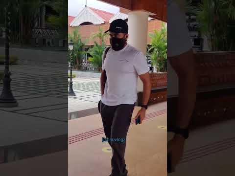 Surya sir Spotted At Cochin International Airport💥 #shorts #shortsvideo #youtubeshorts  #surya #mass