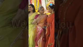 Jaya Bachchan | Kajol | Mumbai Durga Puja #JayaBachchan #Kajol #MumbaiDurgaPuja