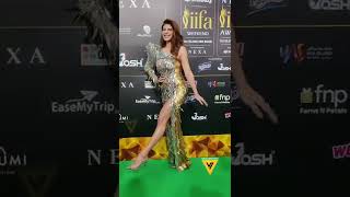 jacqueline fernandez cutest entery😍 in iifa awards red carpet 2022.🥳 #jacquelinefernandez #iifa2022