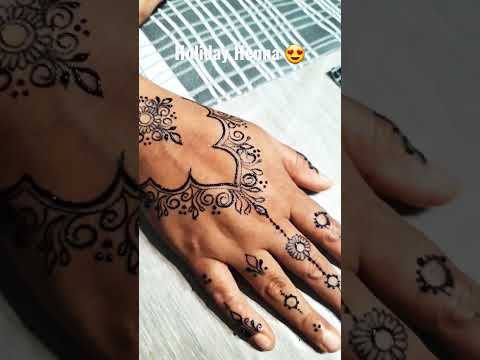 Holiday Henna 2022 #leicesterhenna #mendhidesign #newmehndidesign #mendhikadesigns