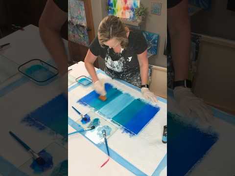 The ART of Blending Paint! 💙🩵🤍 #trirrrtistry #art #abstractart #blendingcolors #newideas