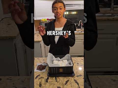 Easy Smores Hack #hack #food #foodhacks #howto #hacks #youtubeshorts #shorts #short #trending #fyp