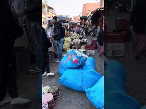 Marrakech, la place des épices ￼#souk #spices #vlog