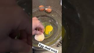 Egg shell HACK! #bakinghack  #cookingshow #pancakes #momhack #motherhoodunfiltered #familyvlog