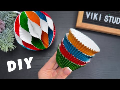 Create Christmas Ornaments with Just Cupcake Liners! Christmas Decor