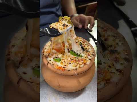 Matka pizza 🍕😂#shorts #ytshorts #foodshorts #foodlover #streetfood #pizza #pizzalover