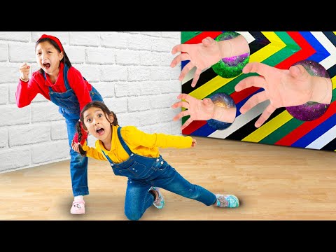 Hide and Seek Maze Chase Challenge with Maddie Eva & Wendy