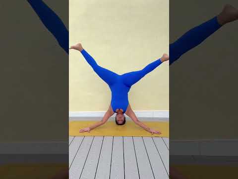 Head stand yoga #yoga #headstand #yogagirl