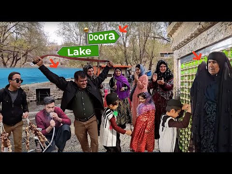 Lake, dance and praying: Doora's family on the way back