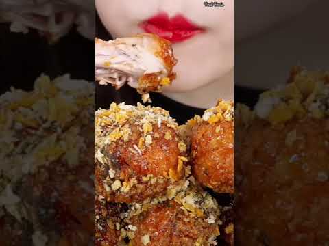 Asmr Eating Crispy Fried Chicken 🍗🔥#shorts