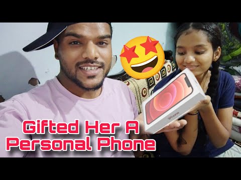 Gifting My Sister A Personal Phone 📱 | Nishus vlogs