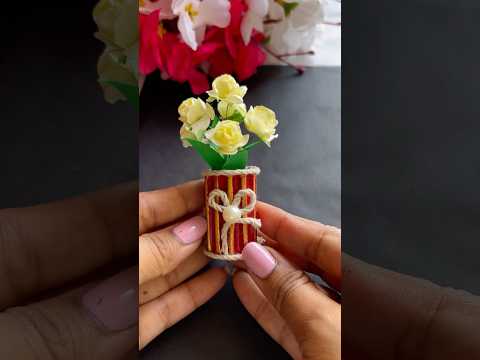 Mini flower vase #miniature #shorts  #miniflowervase