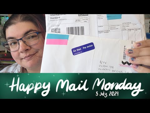 Happy Mail Monday –  Not So Mysterious Zine Mail Edition