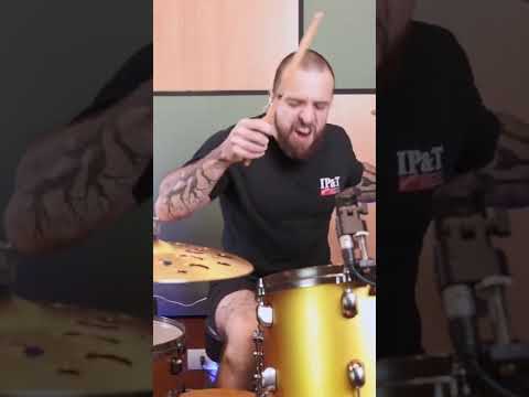 Eloy Casagrande (Slipknot's drummer) plays Lady Gaga "Telephone" #slipknot #ladygaga