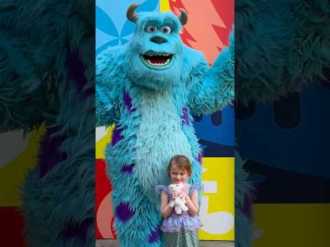 Sulley Getting Laughs for Monster Inc. #monstersinc #hollywoodstudios #pixar #monstersinc