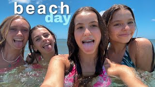 Beach day! || sleepover, mall, and scary movies!