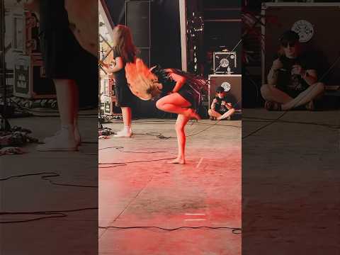 GAUPA - Hellfest stage walk on (SHORTS)