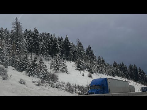 AUTUMN TURNS TO WINTER! Oregon Vlog