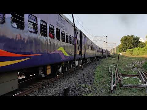 22163 BHOPAL - KHAJURAHO MAHAMANA EXPRESS DEPARTING FROM VIDISHA RAILWAY STATION