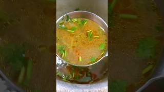 நெஞ்சு சளியை போக்கும் நாட்டுக்கோழி சூப் | Country Chicken Soup #soup #chicken #foodie #nattukozhi