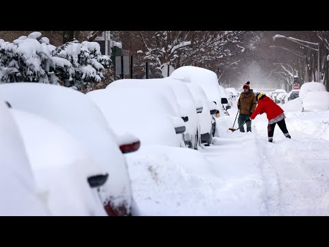 美國冬季風暴：70萬人面臨雪、冰或大雨的挑戰：The Independent；冬季風暴襲擊紐芬蘭與拉布拉多，數千戶家庭停電：The Toronto Star；雪與冰的警告持續影響西米德蘭地區：BBC：