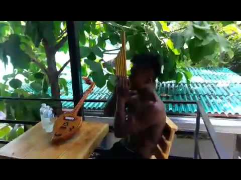 Buakaw Banchamek playing