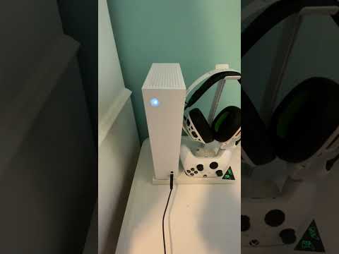 Amazon Finds Xbox Charging Stand