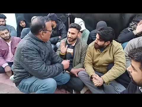 JKPSI Aspirants reach outside LOP Sunil Sharma’s Official Residence seeking age relaxation