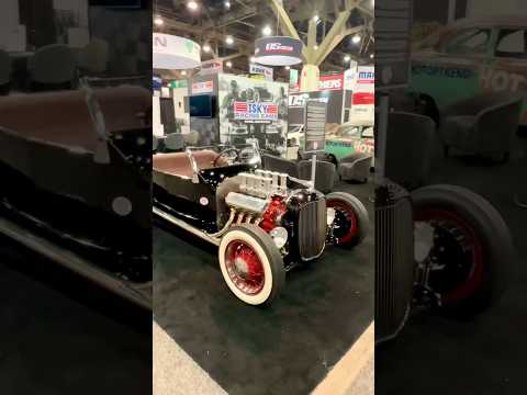 ❤️ vintage cars #sema2023 #automobile #tradeshows