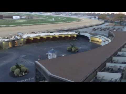 Visit Aqueduct Racetrack & Resorts World Casino NYC参观纽约市水道纯种赛马场和名胜世界赌场/1894年开始赛马表演和比赛/唯一三重并列冠军赛事举办地