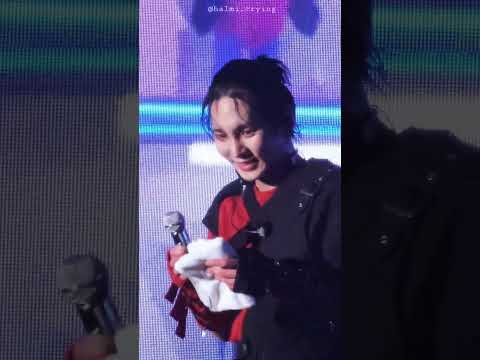 240717 샤이니 키(SHINee KEY) - 물 마시고 땀 닦고 열심히 조잘대는 햄찍이 @2024 KEYLAND in BANGKOK