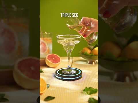 HOW TO MAKE CLASSIC MARGARITA