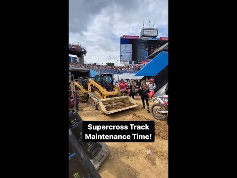 Dirt Wurx Making a Supercross Entrance