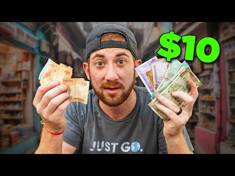 How Cheap is INDIA? ($10 Budget Challenge)