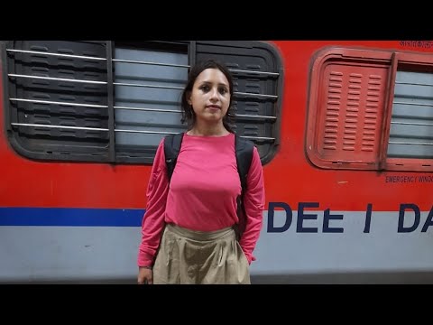 RAKHI RUSH in Trains... rakhi me safar karna raha muskil bheed itni ki jagah milna muskil ....