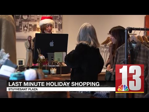 Stores welcome last-minute holiday shoppers