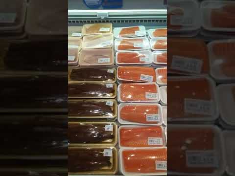 PENYAJIAN IKAN DI SUPERMARKET