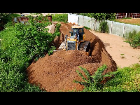 Wonderful Starting New Sand Filling Skillful Dozer SHANTUI DH17C2 Ft SHACMAN Dump Truck Unloaded