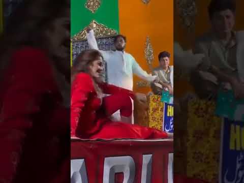 Dr Aima Khan hot 🔥 And sexy mujra #new #dance #2024