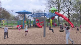 Kids enjoy new playground in Pekin