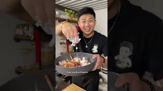 GARLIC BUTTER LOBSTER NOODLES ｜蒜香牛油龙虾面 #SHORTS #WOK