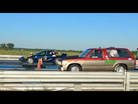 1/8 mile Drag Racing Action in the Heartland