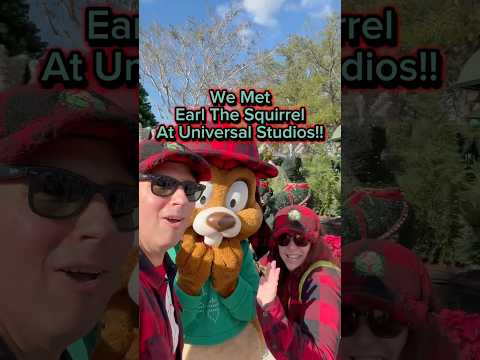 We Met Earl The Squirrel At Universal Studios!! #universal #shorts #disney #2025 #squirrel #travel