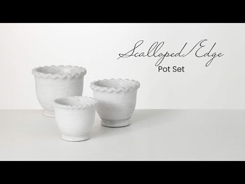 Scalloped Edge Pot Set