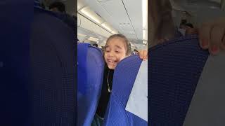 Tinku Anaya Amaira ki Masti In Plane 😱😱😱