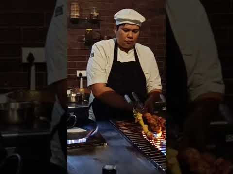 Alcohol দিয়ে Grilled chicken at the Kitchen of Baiguney Club Mahindra Resort #shorts